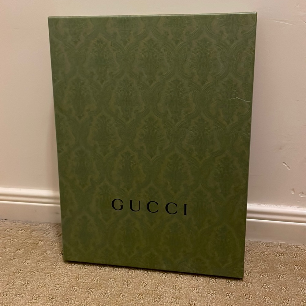 Gucci slim empty box